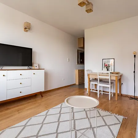 Apartment Gleboka Riverside By Bookinghost
